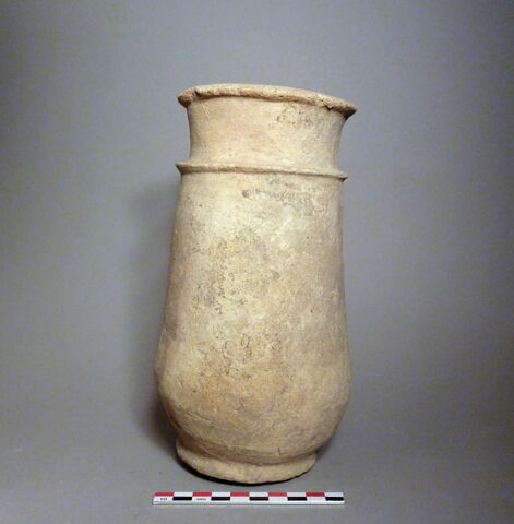 vase, image 1/1