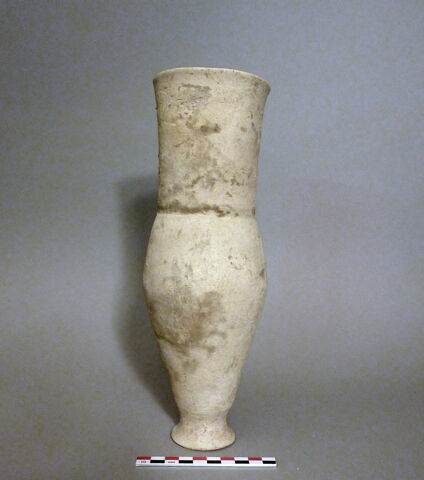 vase, image 1/1