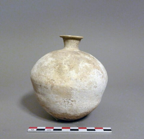 vase, image 1/1