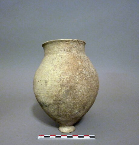 vase, image 1/1