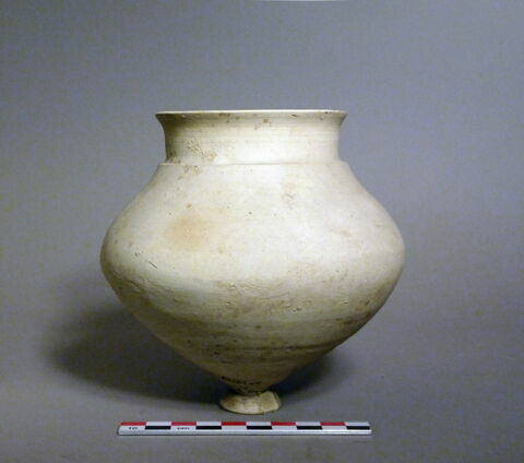 vase, image 1/1