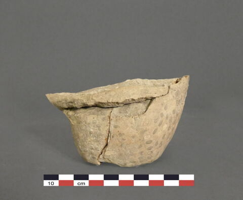 vase, image 3/3