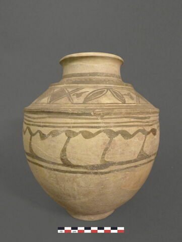 vase, image 1/3