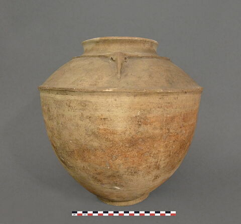 vase, image 1/1