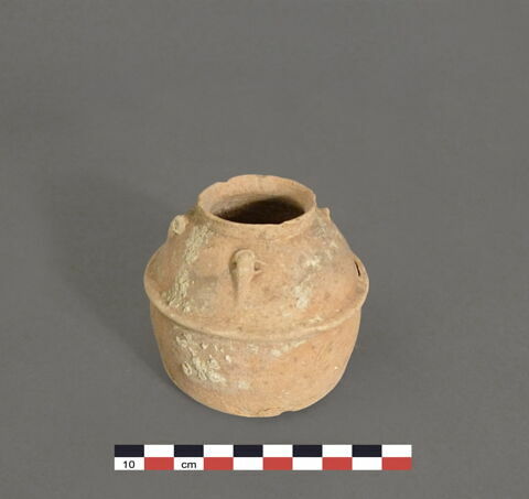 vase, image 2/2