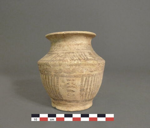 vase, image 1/1