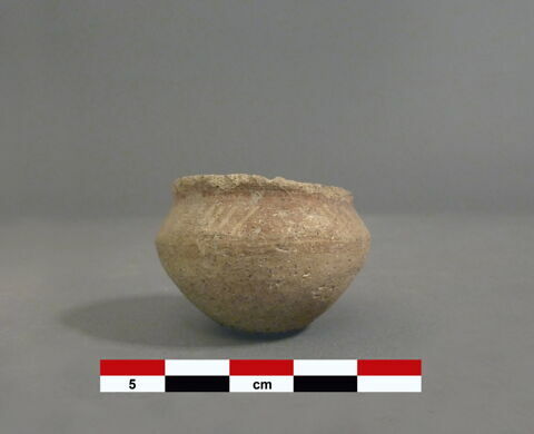 vase, image 1/1