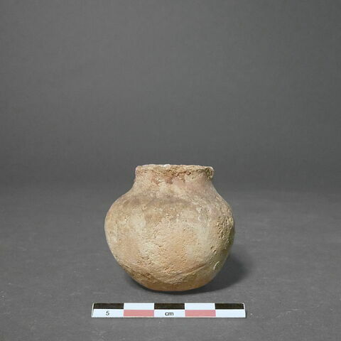 vase, image 1/1