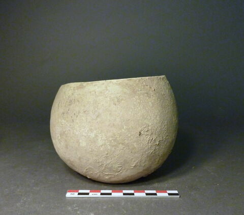 vase, image 1/1