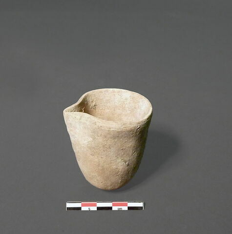 vase, image 1/1