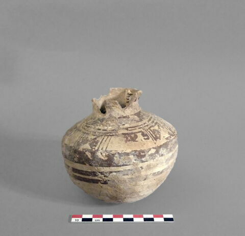 vase, image 1/1