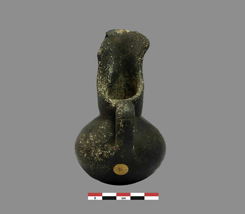vase, image 3/5