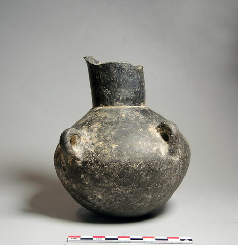 vase, image 4/7
