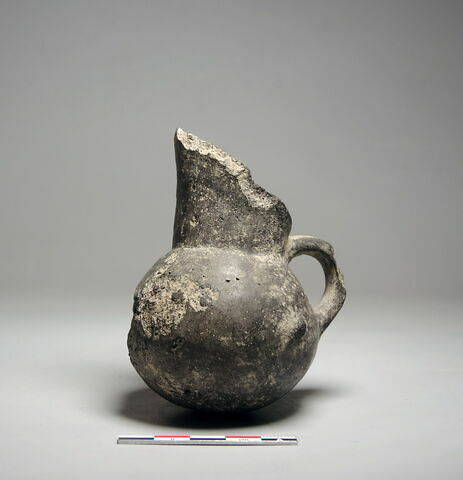 vase, image 3/5