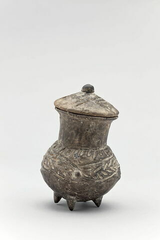 vase  ; couvercle, image 3/5