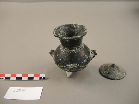 vase  ; couvercle, image 4/7