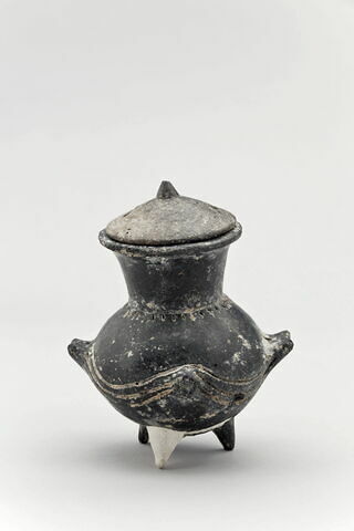 vase  ; couvercle, image 3/7