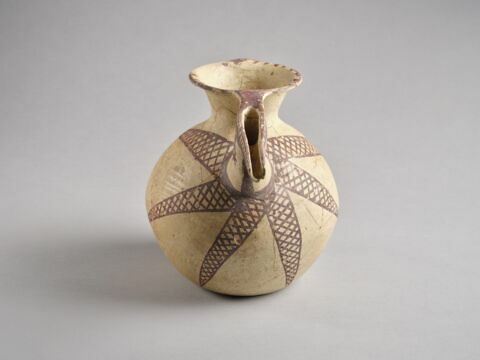 vase, image 3/8