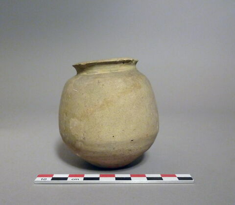 vase, image 1/1