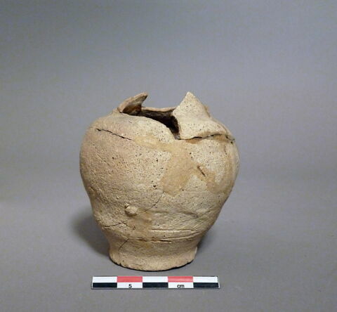 vase, image 1/1