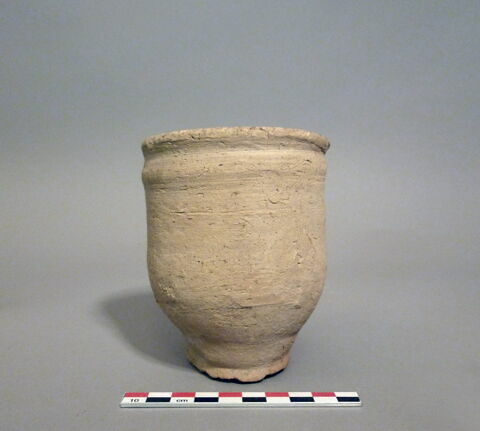 vase, image 1/1