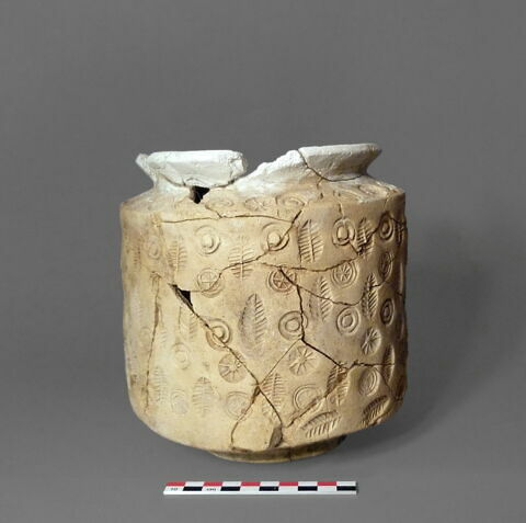 vase, image 1/4