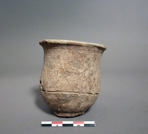 vase, image 1/1