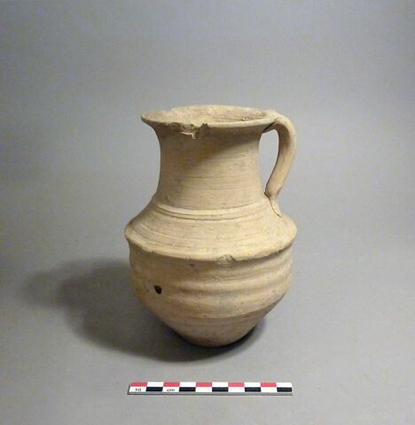 vase, image 1/1