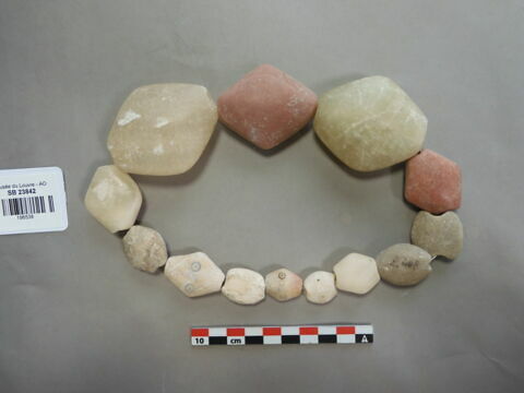 collier ; perle, image 1/2