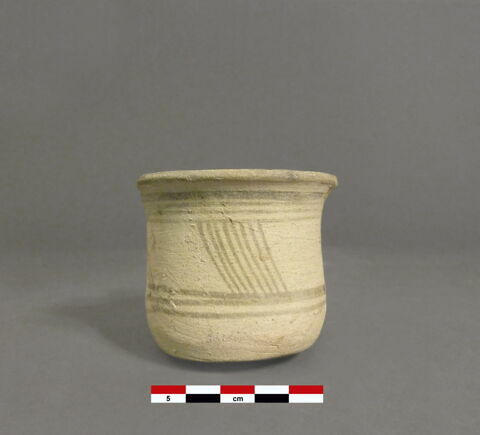 vase, image 1/1