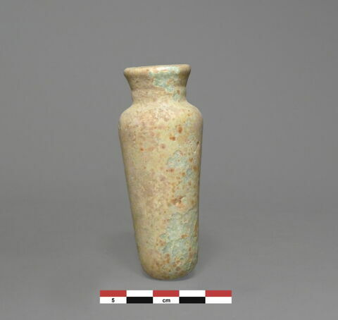 vase, image 2/2