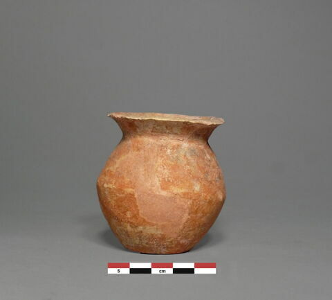 vase, image 1/1