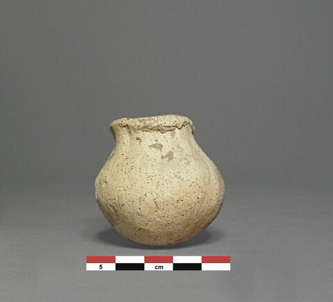 vase, image 1/1