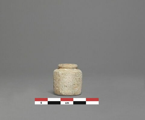 vase, image 1/1