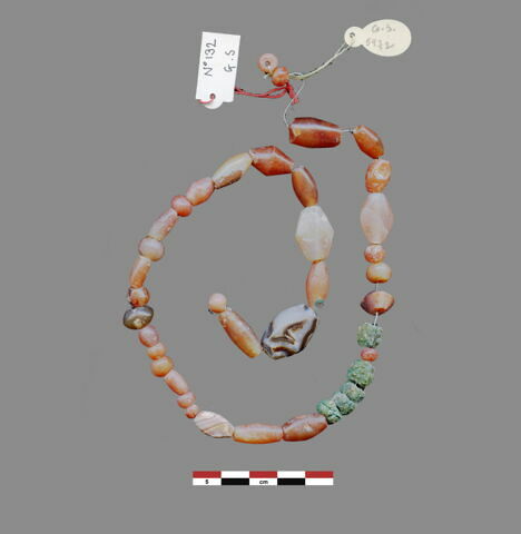 collier, image 1/1