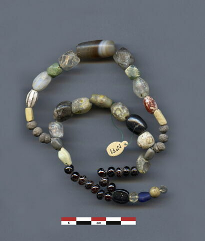 collier ; perle