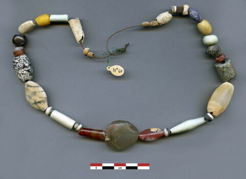 collier, image 1/1