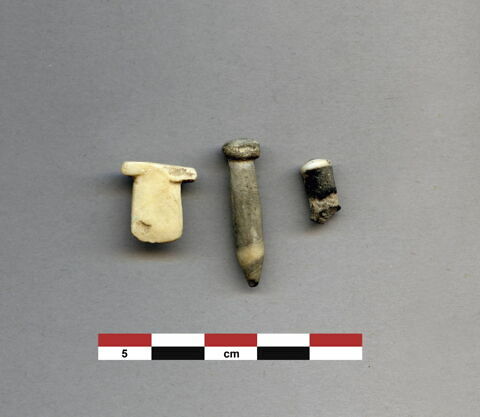 labret ; pendeloque, image 1/1