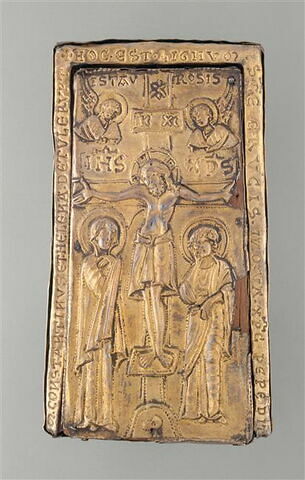 Staurothèque : couvercle et logette à double traverse surmontée par 2 bustes d’anges du reliquaire de la Vraie Croix