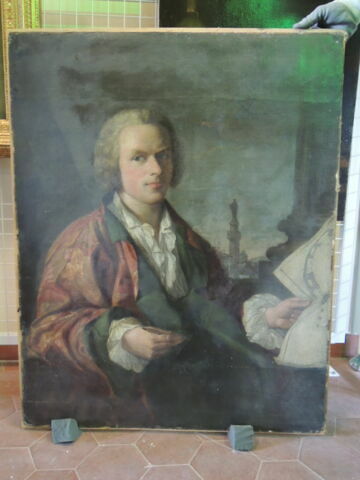 Portrait d'un architecte devant la colonne Trajane, image 2/7