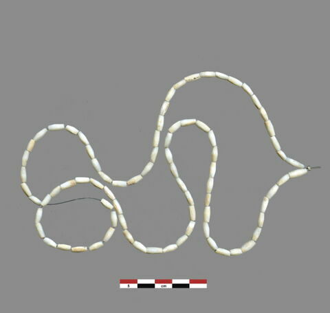 collier, image 1/1
