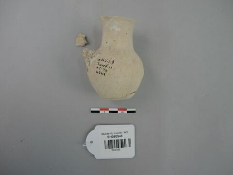 vase, image 2/4