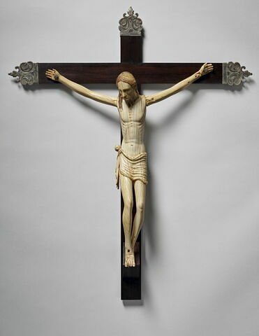 Crucifix, image 1/3