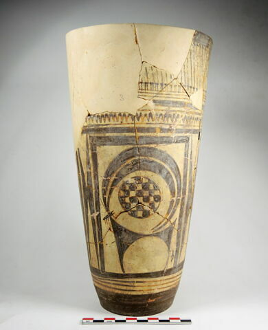 vase, image 2/2