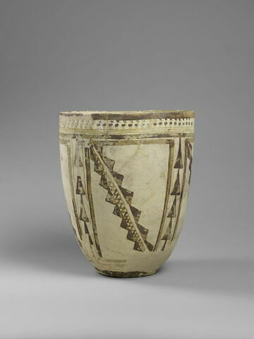 vase, image 3/5