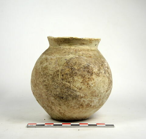 vase, image 1/1