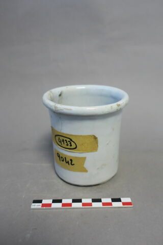 pot, image 2/3