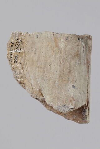 sculpture, fragment, image 2/2