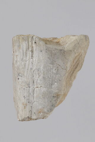 sculpture, fragment, image 1/2