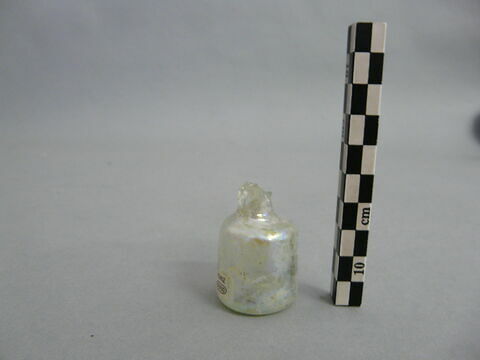 flacon cylindrique, fragment, image 2/2